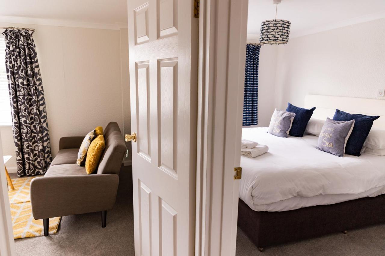 1 Chatsworth Riverscape Apartments - Riverview Apartment In Great Location With Free Parking Overlooking The Gannel Just A Short Walk From Newquays Incredible Beaches And Local Amenities New Quay Esterno foto