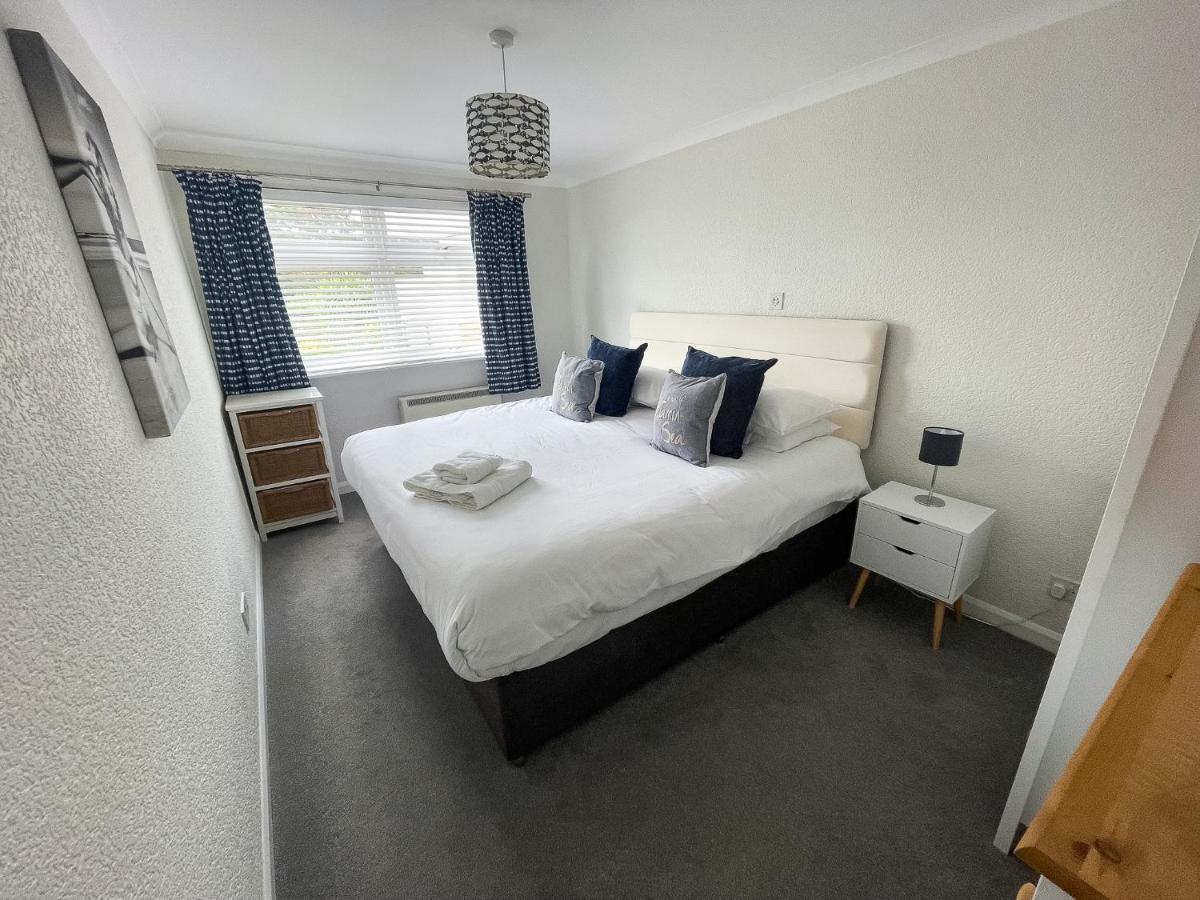 1 Chatsworth Riverscape Apartments - Riverview Apartment In Great Location With Free Parking Overlooking The Gannel Just A Short Walk From Newquays Incredible Beaches And Local Amenities New Quay Esterno foto