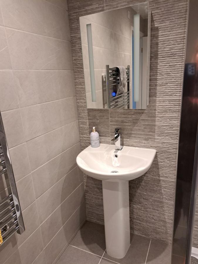 1 Chatsworth Riverscape Apartments - Riverview Apartment In Great Location With Free Parking Overlooking The Gannel Just A Short Walk From Newquays Incredible Beaches And Local Amenities New Quay Esterno foto